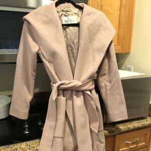 MaxMara camel hair hooded coat size 12.